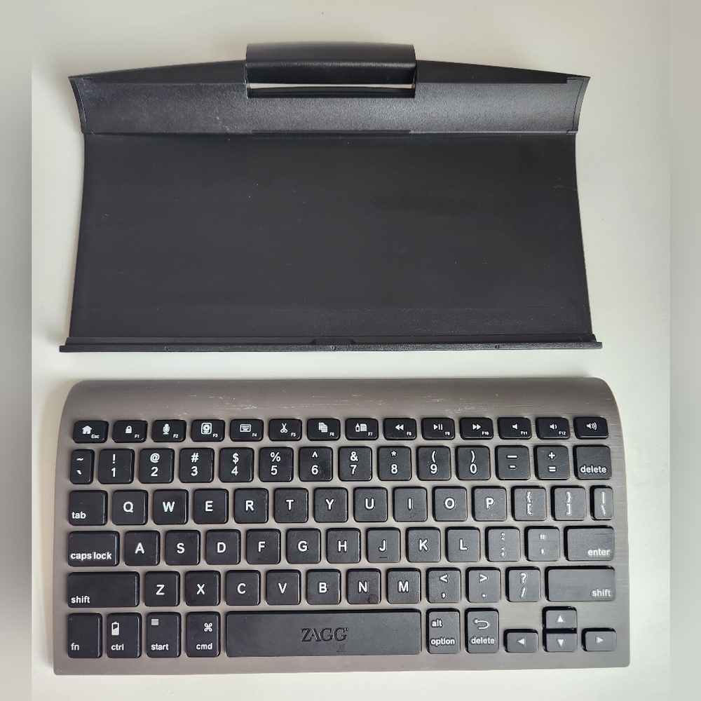 ZAGG key Case Universal Wireless Keyboard for iPad SamSung,Smartphones,Tablets